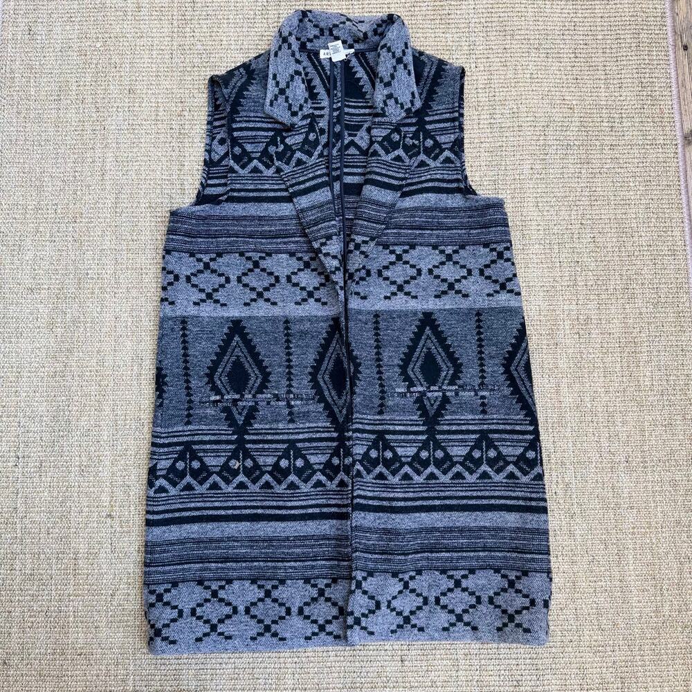 🖤 Artisan NY Aztec Longline Sweater Vest | L | Gray Black